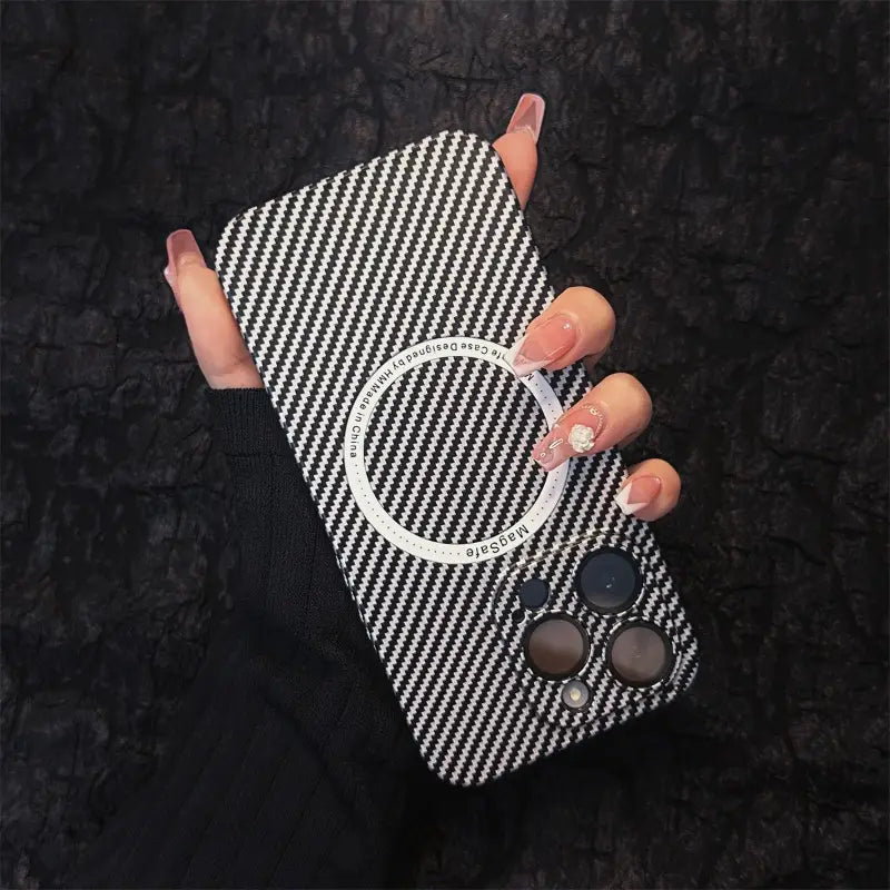 Carbon Fiber Pattern Magnetic Shell High-end Texture Fashion Street Popular Suitable for Apple Protective Case Creative for IPhone16 15 14 13 12 11 Plus Pro Max Mobile Phone Case